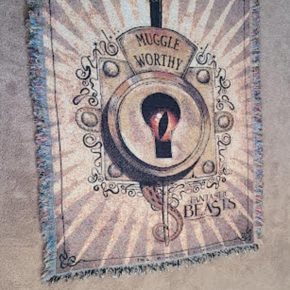 Harry Potter and the Fantastic Beasts rare woven tapestry throw blanket - Picture 3 of 7